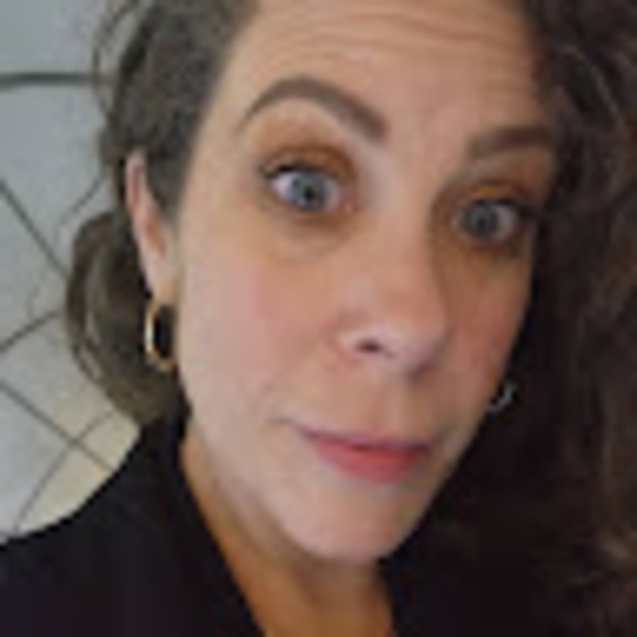 Meet your Posher, Amber - Picture 1 of 1